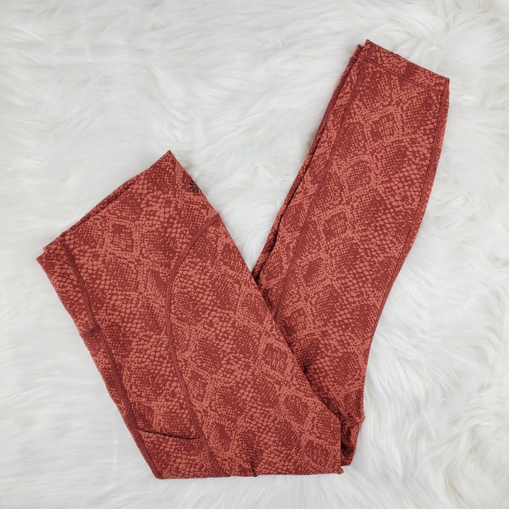 NWOT Athleta Red Ultimate Snake 7/8 Leggings - Picture 9 of 9